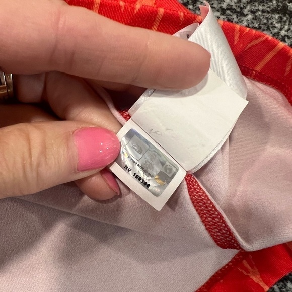 THE NORTH FACE orangish red exercise top with cross back shoulder straps - Picture 11 of 13